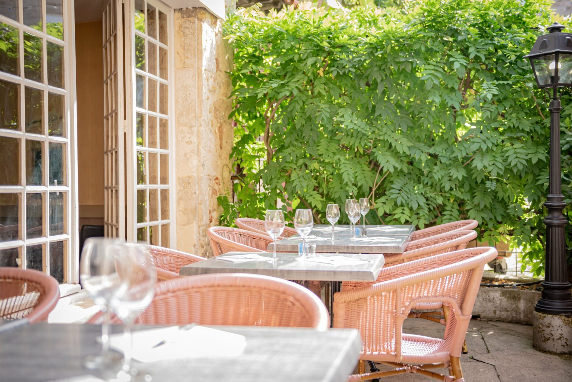 TERRASSE HENRI IV EAUZE HOTEL RESTAURANT CATHEDRALE